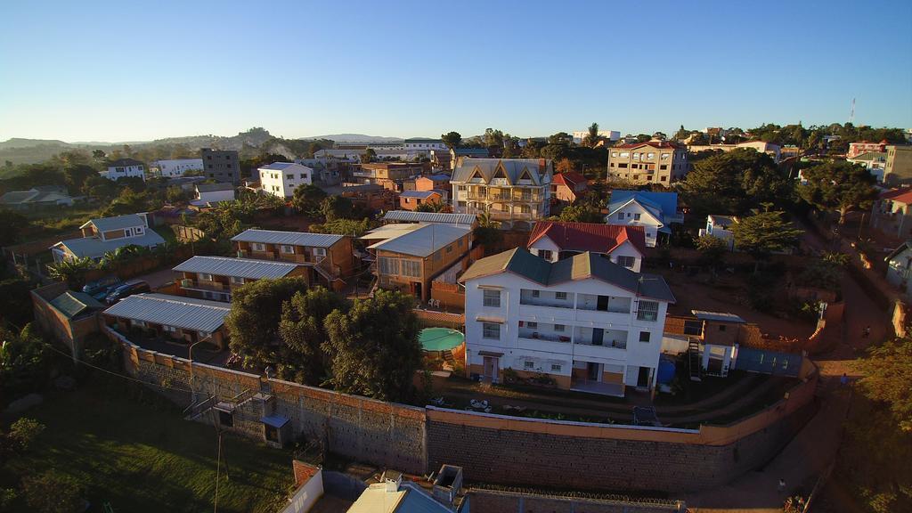 Hotel Chez Jeanne Antananarivo Exterior photo